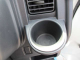 運転席で使用できるドリンクホルダーです。