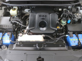 低燃費でパワフルな2800ccクリーンディーゼルターボエンジン!