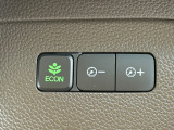 ワンタッチで省燃費走行をサポートするECONスイッチを装備。