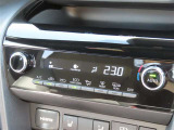 オートエアコンで車内はいつでも快適です♪