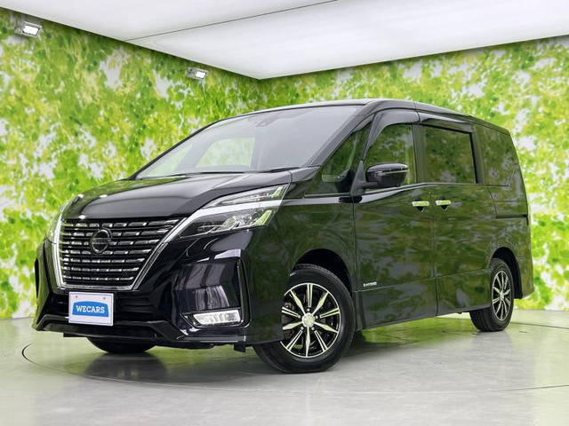 セレナ 2.0 ハイウェイスターV 4WD 