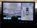 バックカメラ搭載です!車庫入れが苦手な人はもちろん、車両感覚に自信がある人にもお勧めです!見えない箇所が見えるようになるので、低い障害物や隠れてしまっている子供の存在等にも気付く事が出来ます。