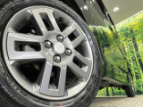 【純正15インチアルミホイール】外観にマッチした純正アルミホイールを装着しております。各種社外アルミホイールや、スタッドレスタイヤも取扱いしております。是非ご相談ください♪