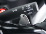◆パドルシフト装備◆オートマチック車でもミッション車のようなフィーリングを楽しめます。エンジンブレーキを使いたい時にも役立ちます。