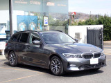 BMW在庫保有台数常時100台以上!ご来店の際はBMW本店(厚木市下荻野140-1)にご来店ください!弊社自慢の全天候型ショールーム!BMW在庫保有台数常時100台以上ございます!