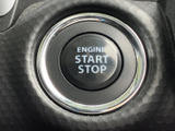 エンジンスタートボタン