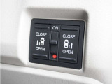 ◆両側電動スライドドア◆狭い駐車場でも乗り降りが楽々♪お子様が隣の車にドアを当ててしまう心配もございません!小さなお子様連れの方もこれで安心。