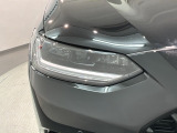 LEDヘッドライトは、点灯の瞬間から最大光量を発揮し、突然暗くなるトンネルなどでの安定感を高めます。