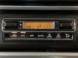 【オートエアコン】汗ばむ夏・ジメジメする梅雨時・冷え冷えする冬も快適☆♪ 簡単操作で、春夏秋冬 一年中快適です♪お好みの温度をセットするだけで、エアコンの風量などを自動でコントロールします♪☆