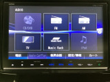 ナビゲーションはフルセグTV対応のGathers純正メモリーナビを搭載しています。Bluetoothオーディオ機能がありますので、スマートフォンなどの音楽も再生できます。