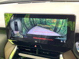 【パノラミックビューモニター】専用のカメラにより、上から見下ろしたような視点で360度クルマの周囲を確認することができます☆死角部分も確認しやすく、狭い場所での切り返しや駐車もスムーズに行えます。