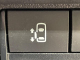 【パワースライドドア】スマートキーや運転席のスイッチでスライドドアの開閉が可能♪電動だから力を入れてドアを開ける必要が無く、小さいお子様でも、重い荷物を持っている時もラクに開け閉めできます♪
