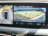 インテリジェントパーキングアシスト装備!車庫入れや縦列駐車を自動操舵でサポートすることにより、駐車のわずらわしさを解消!運転が苦手な方でもスマートに駐車できます。