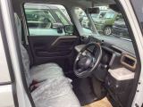 ☆車の保険は買ったところで加入するのがベストです。保険に関しても大手保険代理店をしておりますので安心してお任せください。不慮の事故の際も自社鈑金工場と連携して修理を進めてまいります☆
