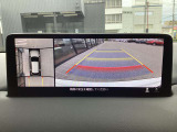 360度ビューモニター 4つのカメラで前後左右、俯瞰映像を表示、ドライバーからは見えない領域の危険認知をサポートするシステム搭載!