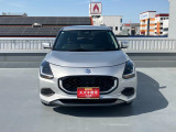 凛としたフェイスが魅力のフロントデザイン!白い光・ハイレスポンス、低燃費の【LEDヘッドランプ】!