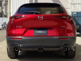 CX-30のエクステリアデザインは、明確なラインを使わず、面の動きのみで表現。アートとしての美しさと生命感を感じさせるデザインを創生しています