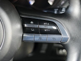 前走車両の速度に合せて、自車の速度を調整できる「MRCC(マツダレーダークルーズコントロール)」を装備しています。
