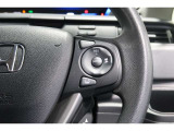 Hondaセンシングの機能のひとつ、アダプティブクルーズコントロール付!アクセルから足を離しても設定したスピードと前車との車間を保ち走行してくれます!車線維持もアシスト☆高速道路で疲労軽減ですね☆