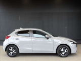 安心の当社下取りワンオーナー、走行1.6万kmのMAZDA2助手席回転シート車です。安全装備も魅力です!