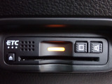 ■【ETC車載器】が装備されています。セットアップをしてお渡しとなり、ETCカードを差し込むだけで高速道路の利用が可能です。