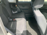 【県外のお客様】全国登録納車可能です。陸送料金を別途頂ければ、ご指定場所でご納車致します。詳しくはスタッフまでお尋ね下さい。