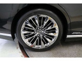 純正アルミホイール【タイヤサイズ245/45R20】
