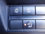 運転席からオートスライドドアの操作ができます。