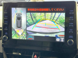 【パノラミックビューモニター】専用のカメラにより、上から見下ろしたような視点で360度クルマの周囲を確認することができます☆死角部分も確認しやすく、狭い場所での切り返しや駐車もスムーズに行えます。