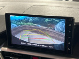 【バックカメラ】駐車時に後方がリアルタイム映像で確認できます。大型商業施設や立体駐車場での駐車時や、夜間のバック時に大活躍!運転スキルに関わらず、今や必須となった装備のひとつです!