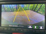 【バックカメラ】駐車時に後方がリアルタイム映像で確認できます。大型商業施設や立体駐車場での駐車時や、夜間のバック時に大活躍!運転スキルに関わらず、今や必須となった装備のひとつです!