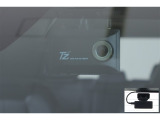 ドライブレコーダー(TZ-DR210)装備してます。フロントとリヤーのカメラで録画しているので万が一の時の記録で安心です。