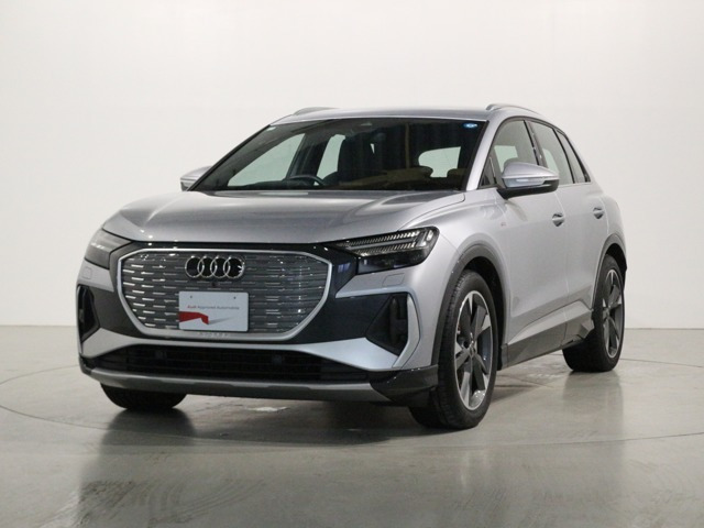 Q4 e-tron 45 Sライン 