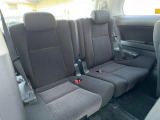 3列目シートはもちろん状態良好☆大人でもゆったりと座って頂けますので、大人数でのお出かけもラクラクです♪ご家族で、気の知れた仲間で、ドライブに行くのが楽しみですね♪