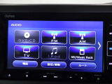 センターパネルにスッキリと収まった純正オーディオです!お気に入りの音楽・ラジオを聴きながら楽しいドライブをお楽しみくださいね♪