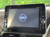 【純正ナビ】人気の純正ナビを装備しております。ナビの使いやすさはもちろん、オーディオ機能も充実!キャンプや旅行はもちろん、通勤や買い物など普段のドライブも楽しくなるはず♪