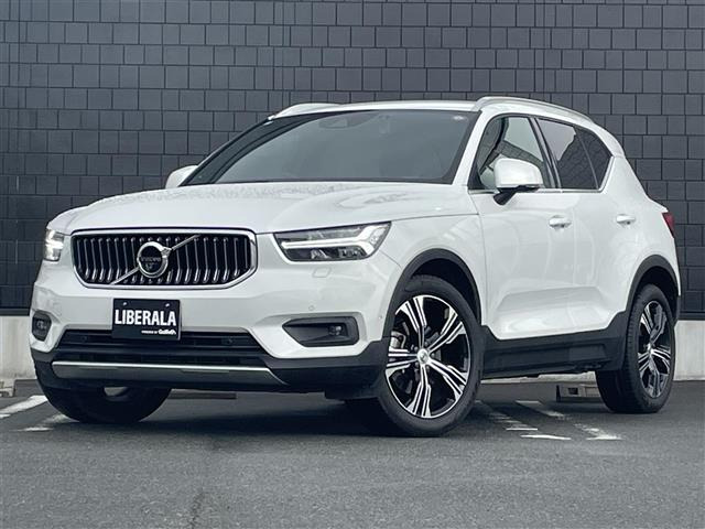 XC40 T4 AWD インスクリプション 4WD 4WD 本革シート
