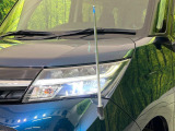 【LEDヘッドライト】悪天候や夜間走行時も良好な視界を確保し安心して運転できる高輝度LEDヘッドライトを装備!点灯速度が早く、消費電力も抑えられています。