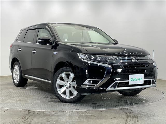 アウトランダーPHEV2.4 G プラスパッケージ 4WD4WD 修復歴無し
