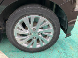 ホイールは純正アルミ仕様です!