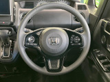 ステアリングも使用感が少なく、きれいな状態となっております♪