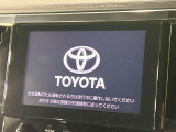 【ナビ機能付き9型ディスプレイオーディオ】ナビ機能搭載の他、お持ちのスマートフォンと連携して、ナビやbluetoothでの音楽再生が可能です♪デザインはもちろん操作性も良好!