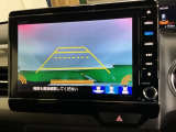 バックモニター付きで車庫入れも安心【カメラアングルは3パターンから選べます】知らない道でも安心して楽しくお出かけができます