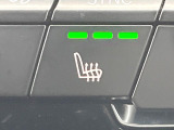 ●フロントシートヒーティング:運転席・助手席共に三段階で調節が可能なシートヒーターを装備しております。季節を問わず快適にご使用いただけます。
