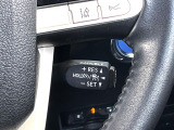 【クルーズコントロール】高速道路もラクラク走行。アクセルを離しても一定速度で走行ができ、長距離運転時の負担を軽減!加速・減速も簡単なスイッチ操作で調整できます。