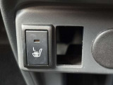 運転席助手席シートヒーター
