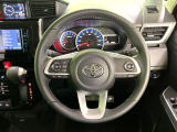 【純正革巻きステアリング】上質な革を使用することで、手にしっかり馴染みとても運転しやすいハンドルです♪