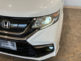 LEDヘッドライトで夜間の視認性も高く、シャープな輝き、先進の安心感。安全とスタイルの調和を生み出します。