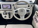 ●仕入れ段階で徹底したチェックを行い、厳しい審査にパスした車だけを展示・販売しています。弊社ではこれをプロチェックと呼び、数十の独自チェック項目に基づき、車の状態を調べ上げています。