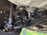 お車を安心してお乗りいただく為には、足回りの定期点検が欠かせません。サービスサポート(有償保証)では無料点検もご提供しており、安心のカーライフをお過ごしいただけるサポート体制が整っています。
